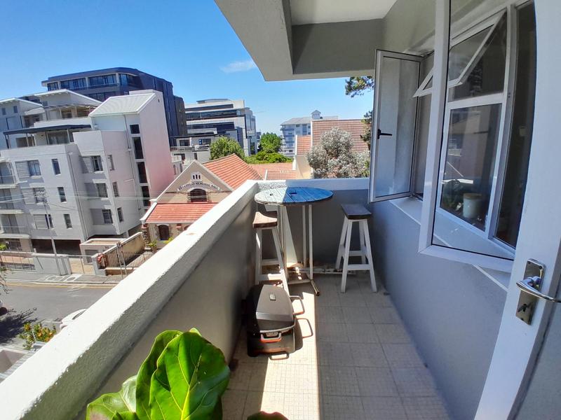To Let 2 Bedroom Property for Rent in Claremont Western Cape